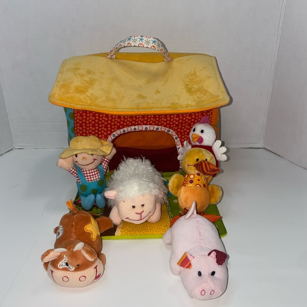 Lilliputiens  The Farmhouse Animal Soft Toy